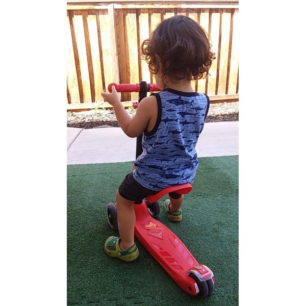 KidsRise Push scooters - Adjustable Height w/Extra-Wide Deck PU Flashing Wheels Great Kids Scooter 3-12 Years Old